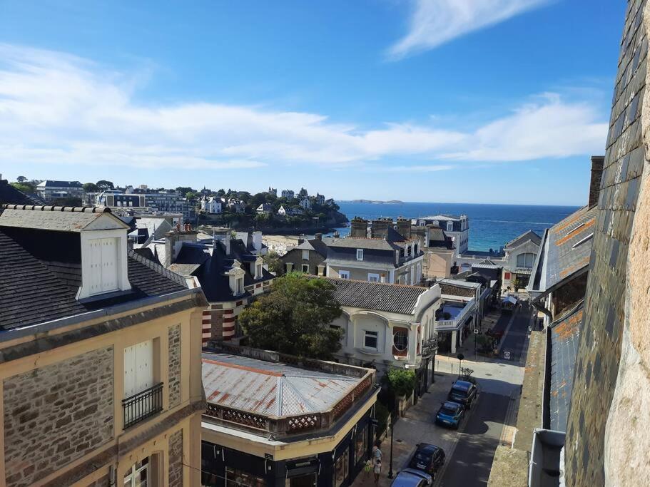 Le Jacaranda-A 2 Min De La Plage, Hyper Centre De Dinard, Vue Mer De La Fenetre Exterior photo